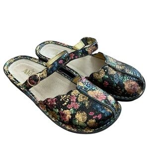 Alegria Tuscany Gold Floral Leather Mules Slip On Shoes 37 W.